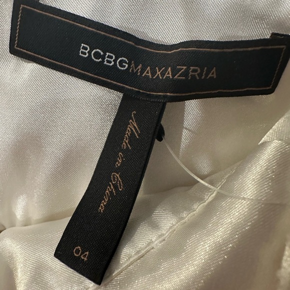 BCBG Elegant Cream Floral Gown Size 4 - Picture 4 of 5